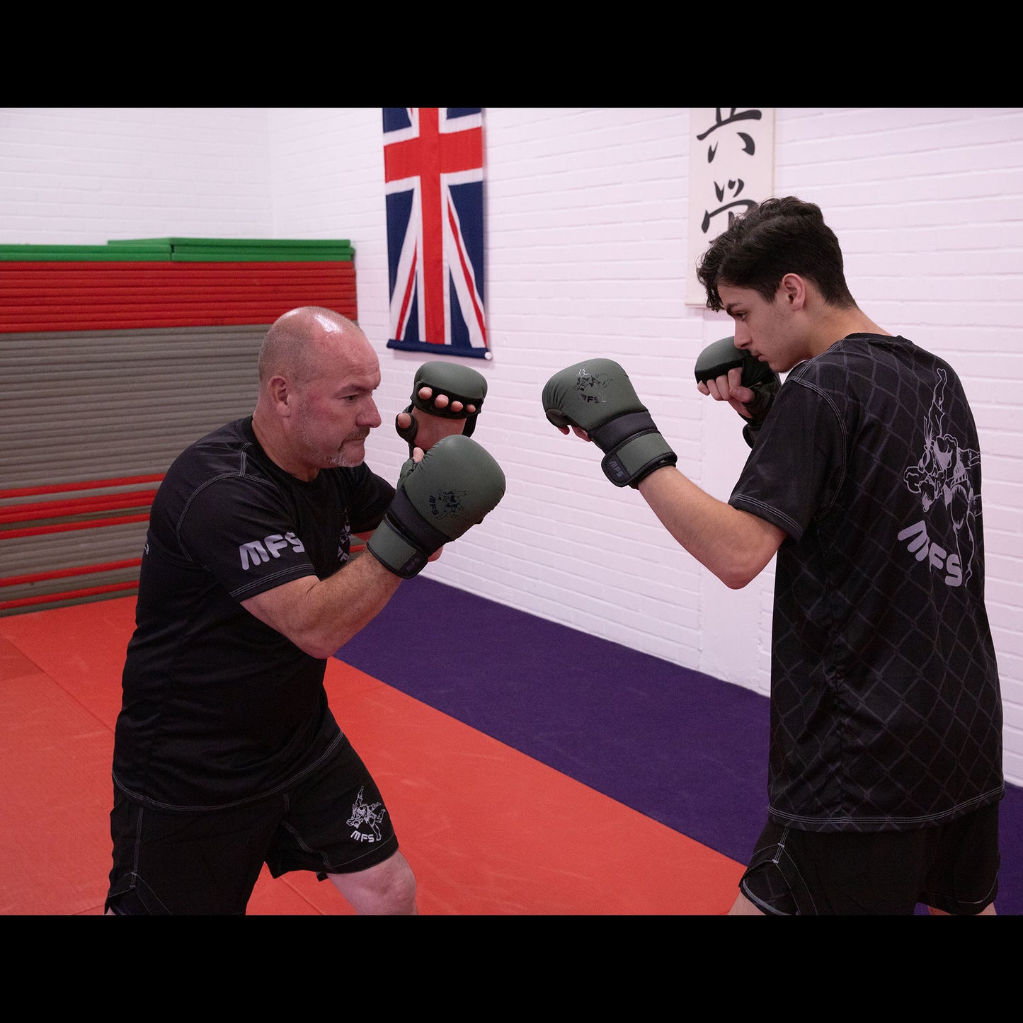 MFS MMA Genuine Leather Training Gloves 8oz Masters Range image 4